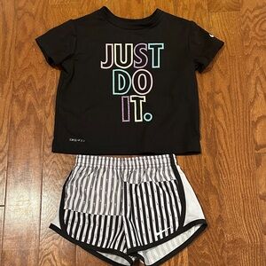 Nike outfit. Size 3T. EUC.